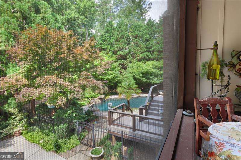 1900 Danforth Pointe Drive Ne Property Photo 49