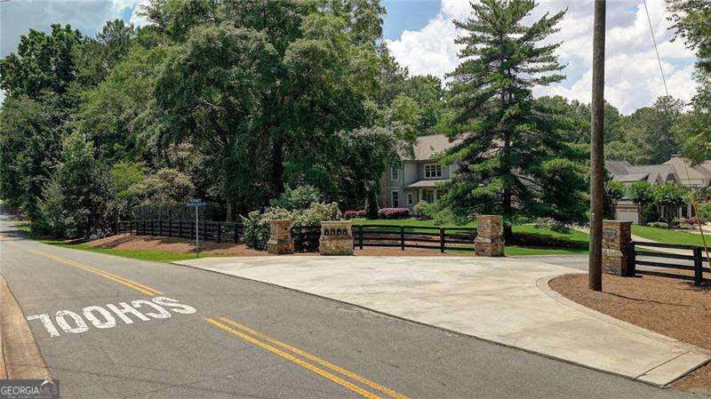 1900 Danforth Pointe Drive Ne Property Photo 75