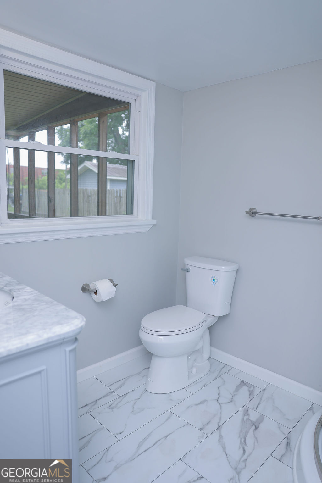 108 W 10th Street Property Photo 29