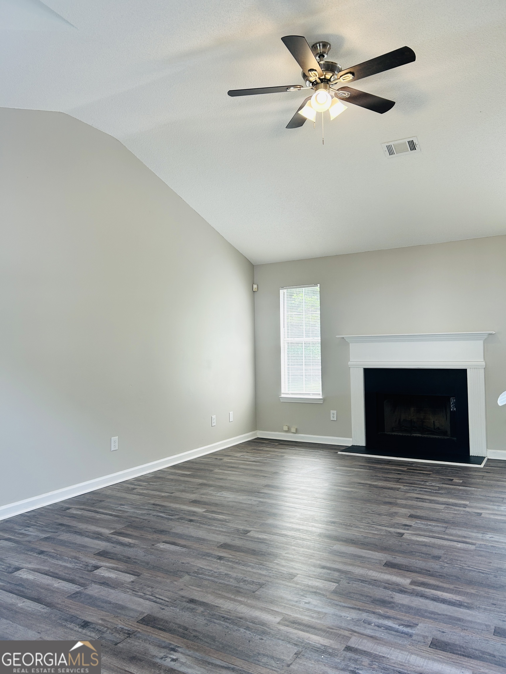 7018 New Dale Road Property Photo 5