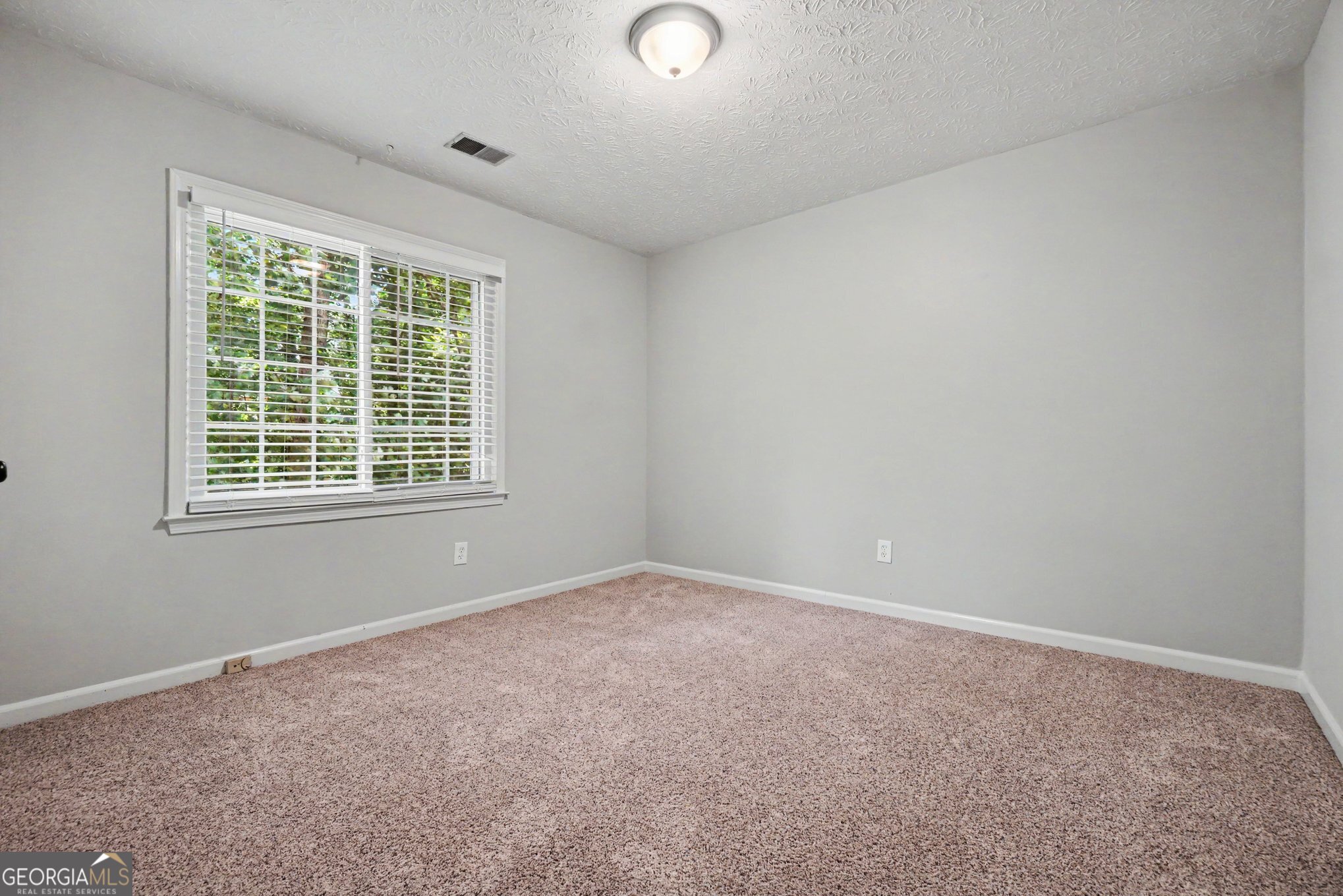 30 Flint Ridge Drive Se Property Photo 17