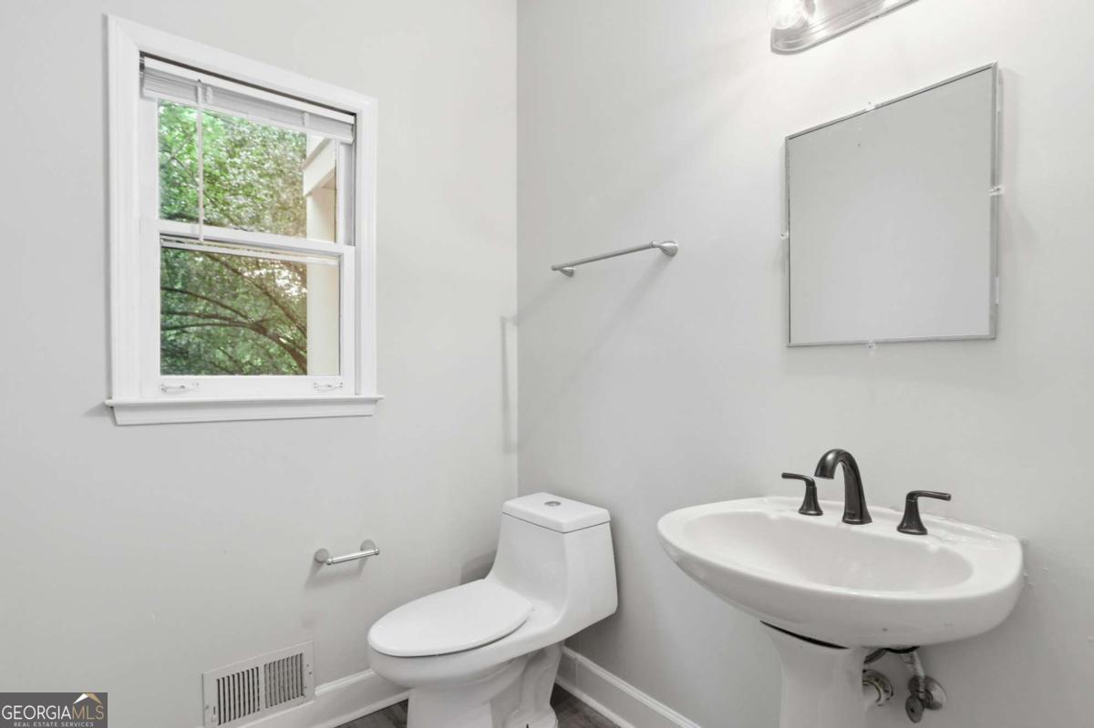 104 Ashland Trail Property Photo 30