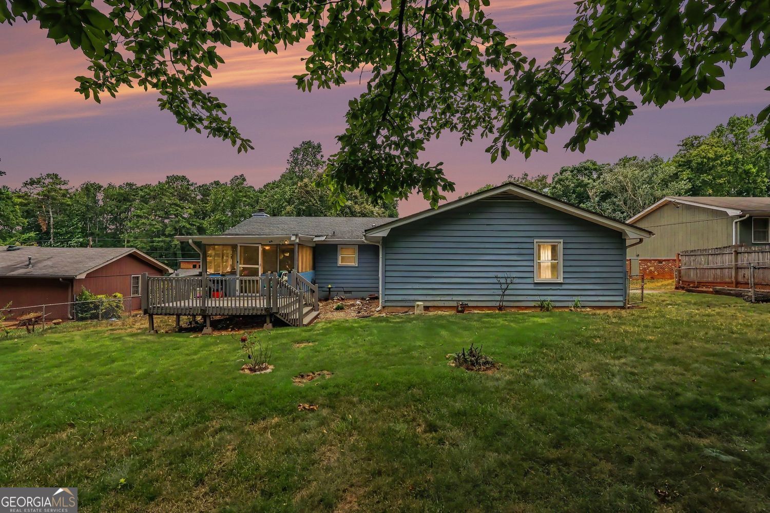 5385 E Rockmoor Drive Property Photo 3