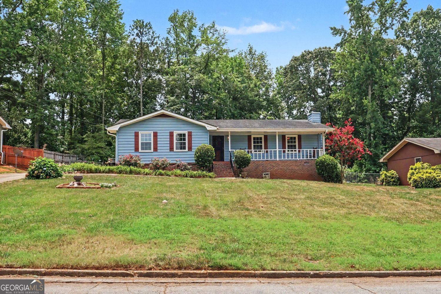 5385 E Rockmoor Drive Property Photo 4