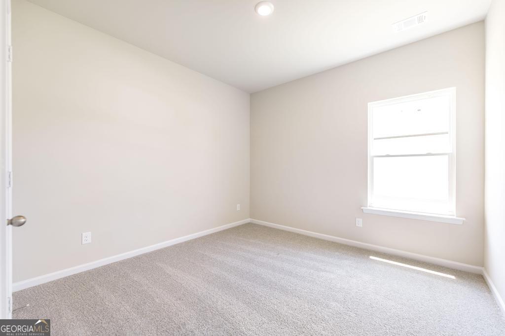 303 Georgian Walk Property Photo 6