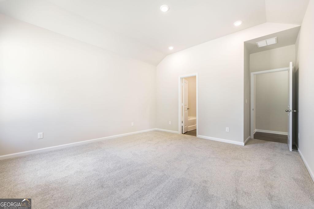 303 Georgian Walk Property Photo 23