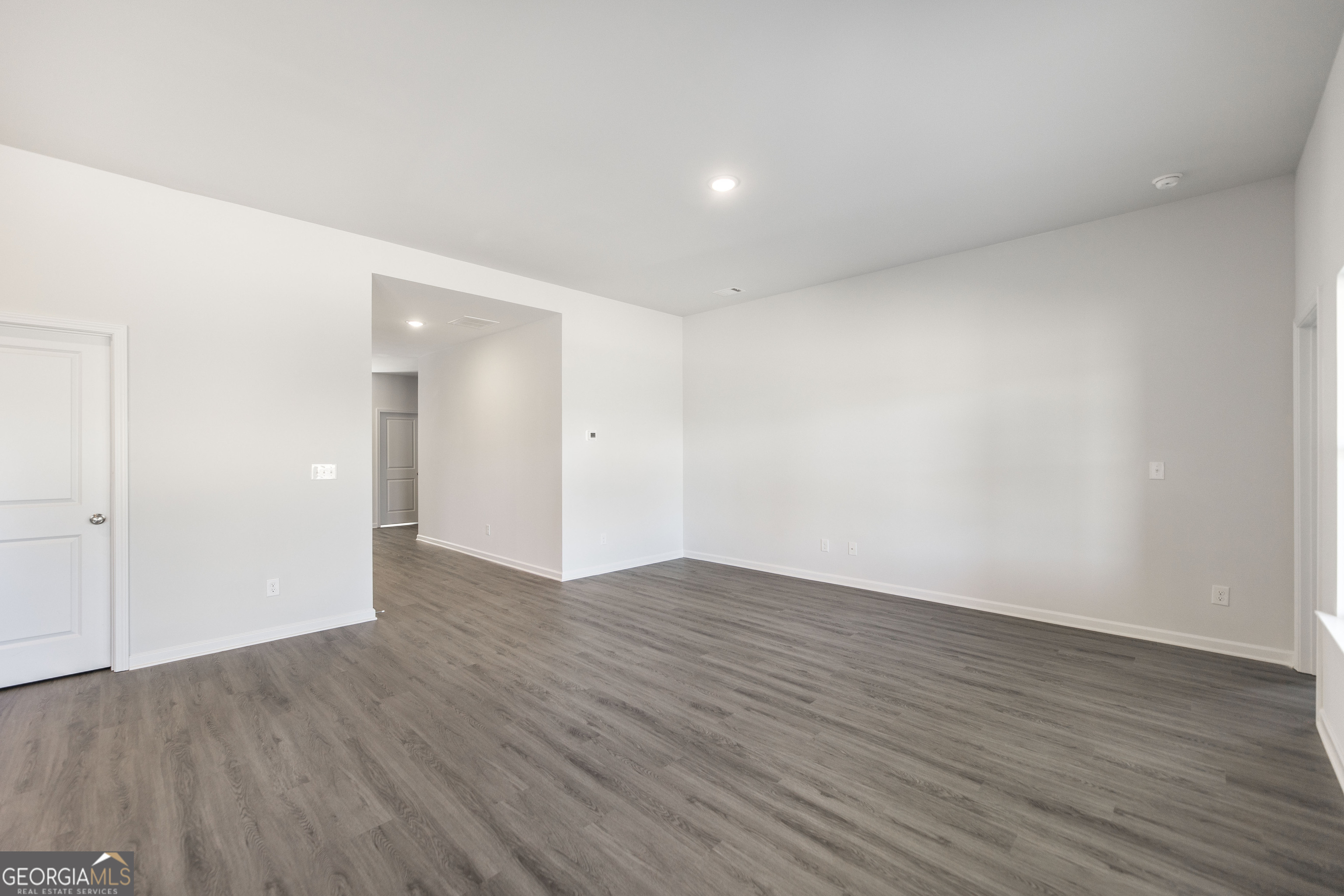 400 Georgian Walk Property Photo 7