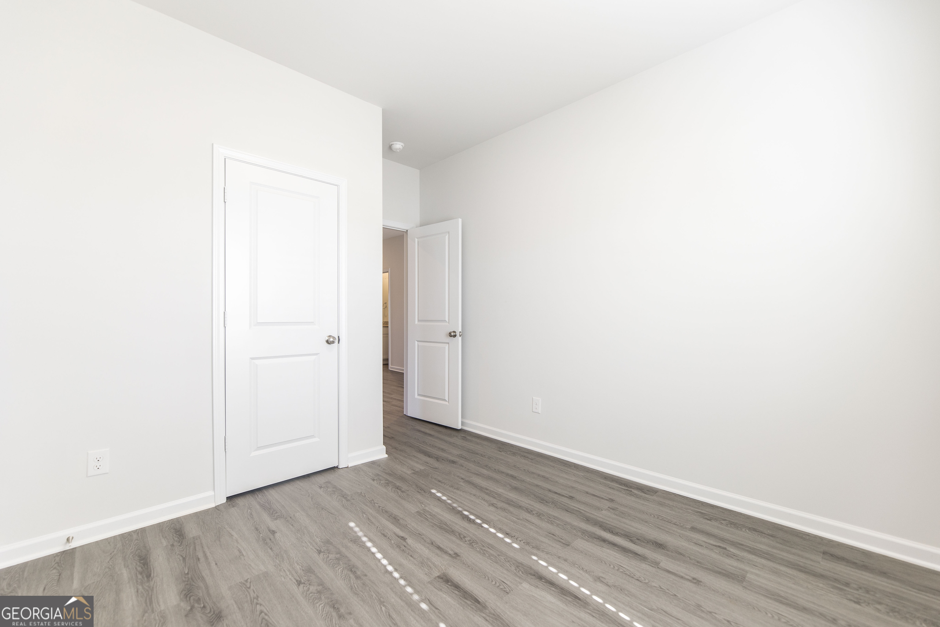 400 Georgian Walk Property Photo 24