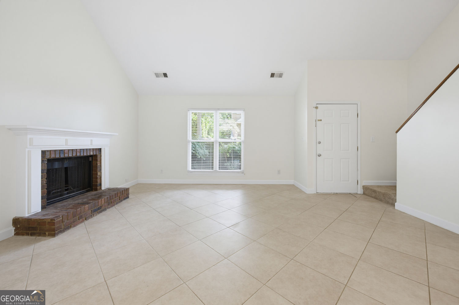 3145 Cape Circle Property Photo 5