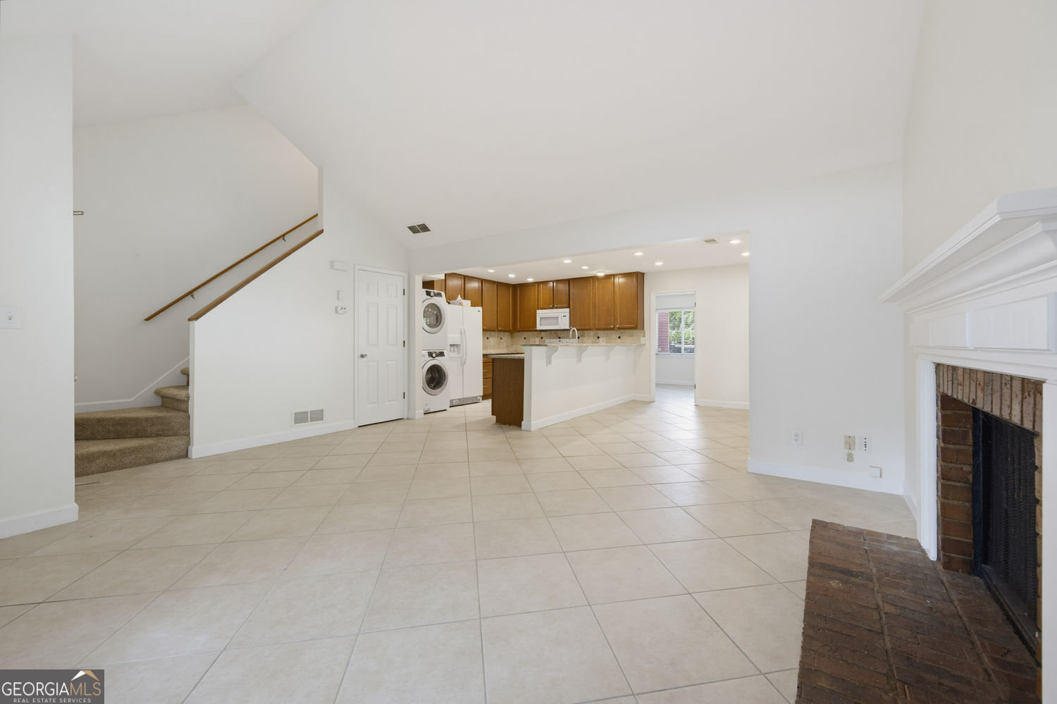 3145 Cape Circle Property Photo 6
