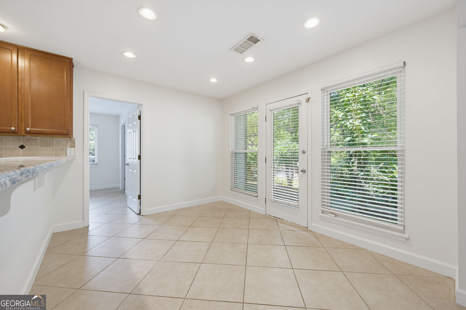 3145 Cape Circle Property Photo 10