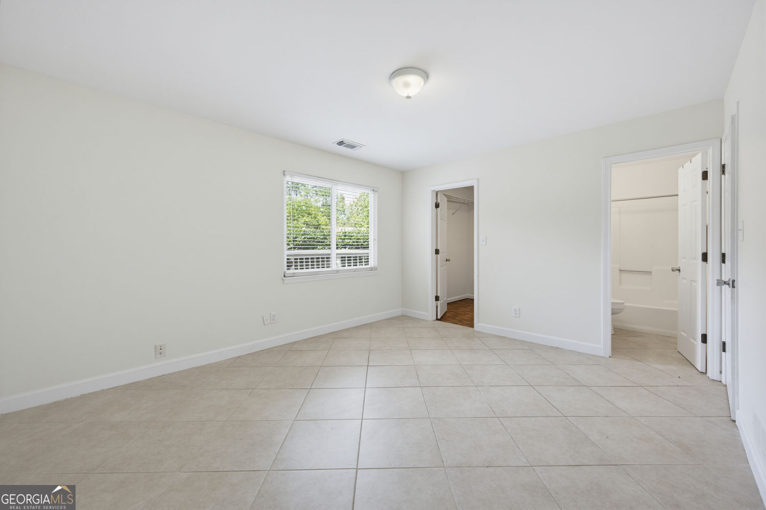 3145 Cape Circle Property Photo 14