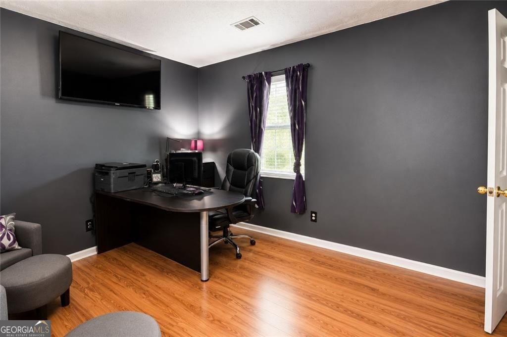 3990 Skidmore Court Property Photo 13