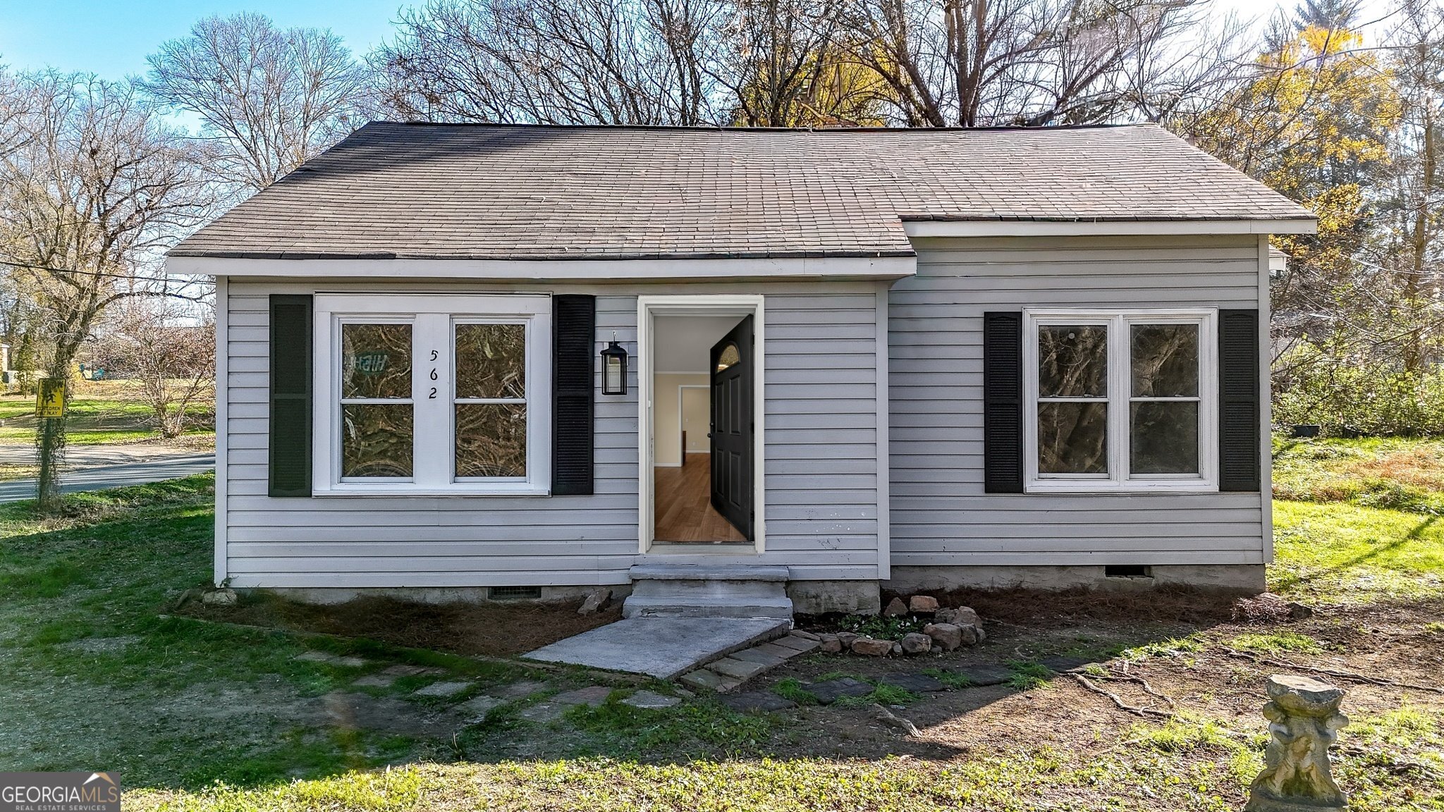 562 Highland Avenue Property Photo 1