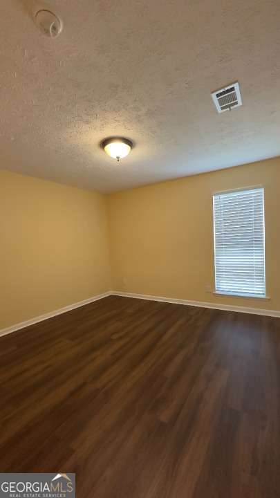 1051 Mariners Court Property Photo 5