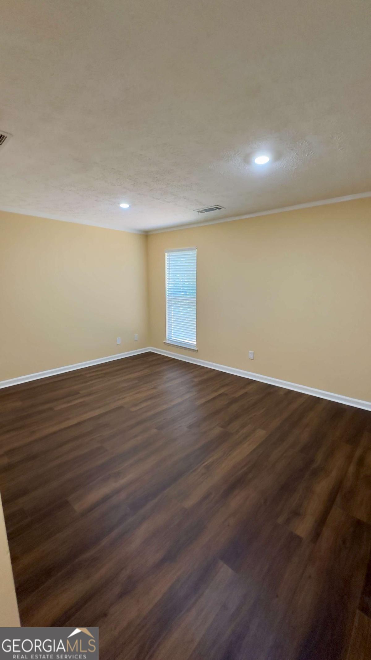 1051 Mariners Court Property Photo 16