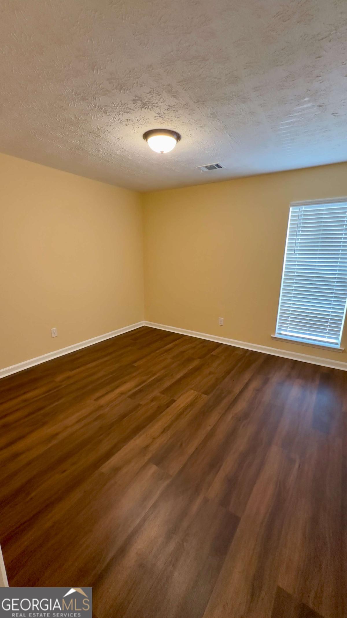 1051 Mariners Court Property Photo 19