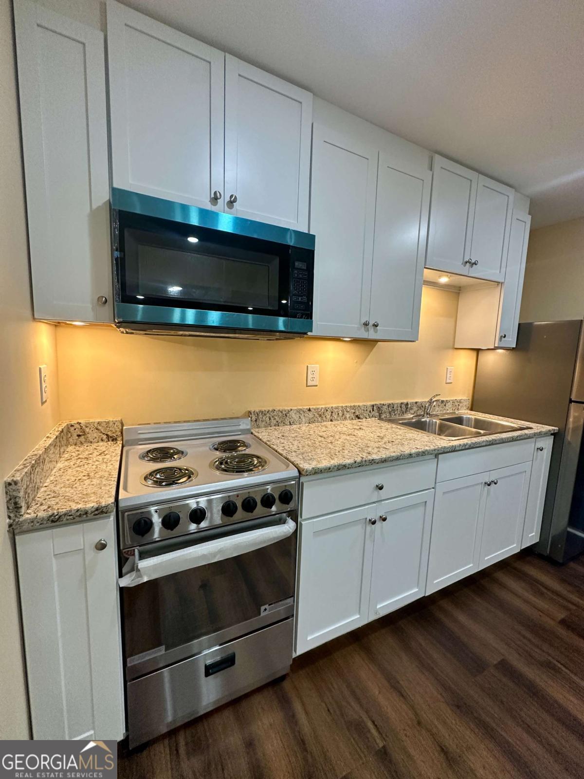 1051 Mariners Court Property Photo 24