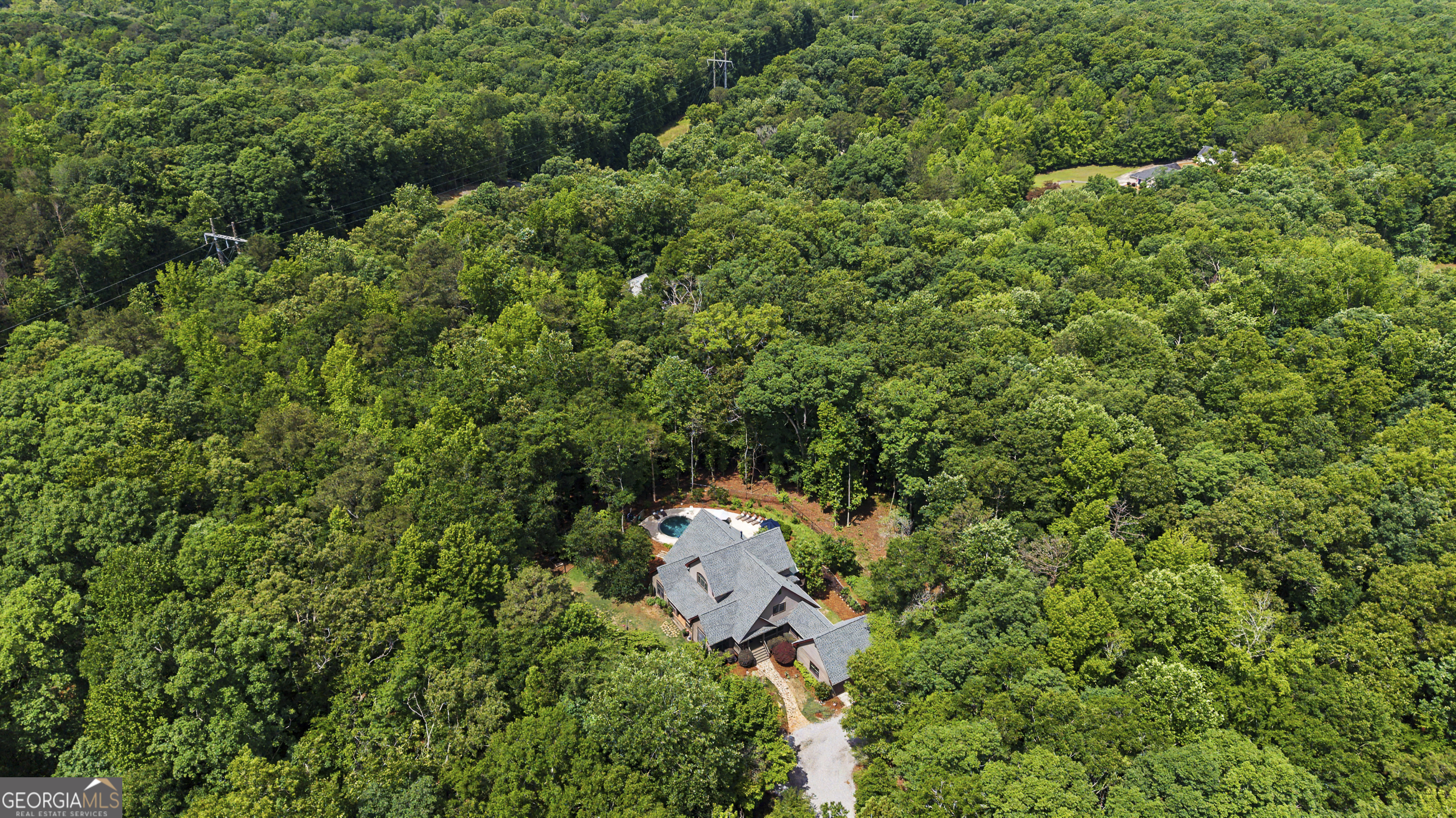 151 Hickory Pointe Drive Property Photo 4