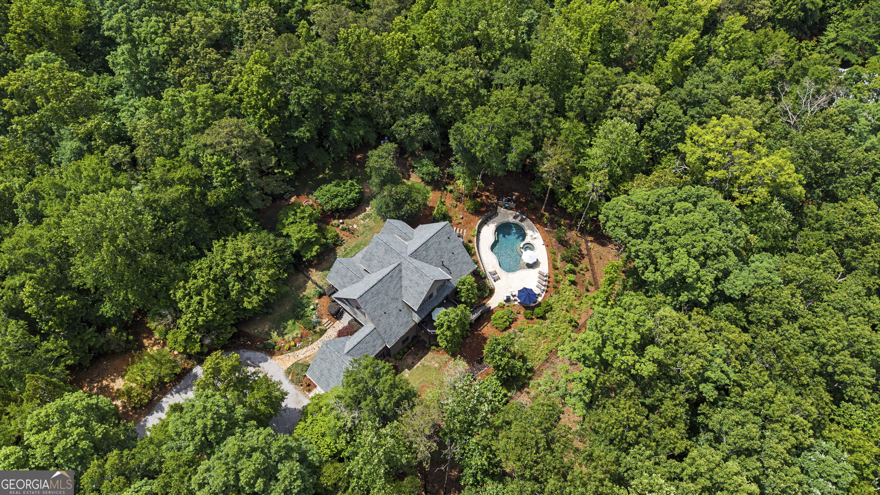 151 Hickory Pointe Drive Property Photo 10