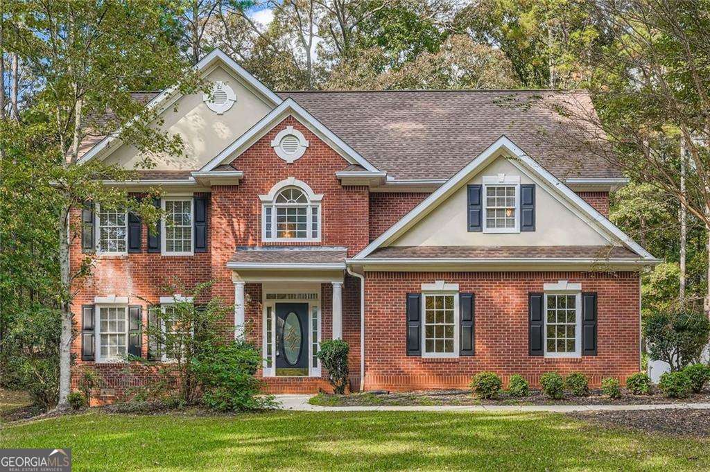 100 Hamilton Glen Court Property Photo 1