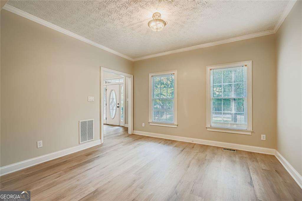 100 Hamilton Glen Court Property Photo 5