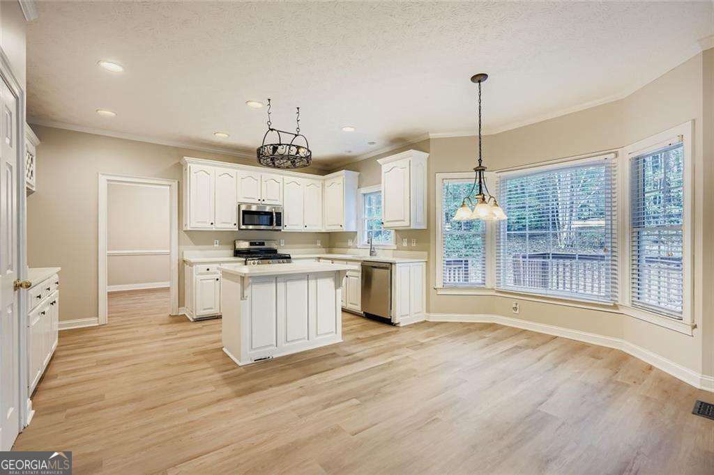 100 Hamilton Glen Court Property Photo 11