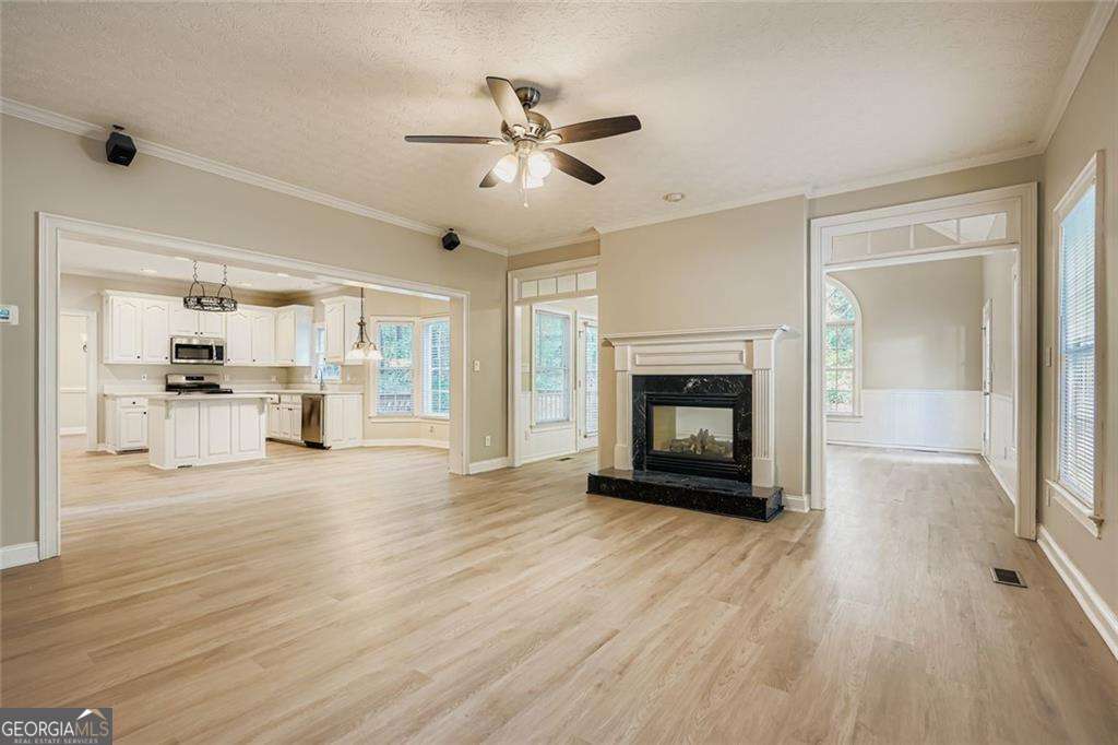 100 Hamilton Glen Court Property Photo 13