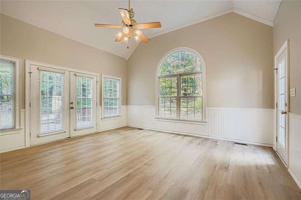 100 Hamilton Glen Court Property Photo 14