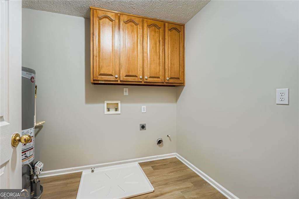 100 Hamilton Glen Court Property Photo 24