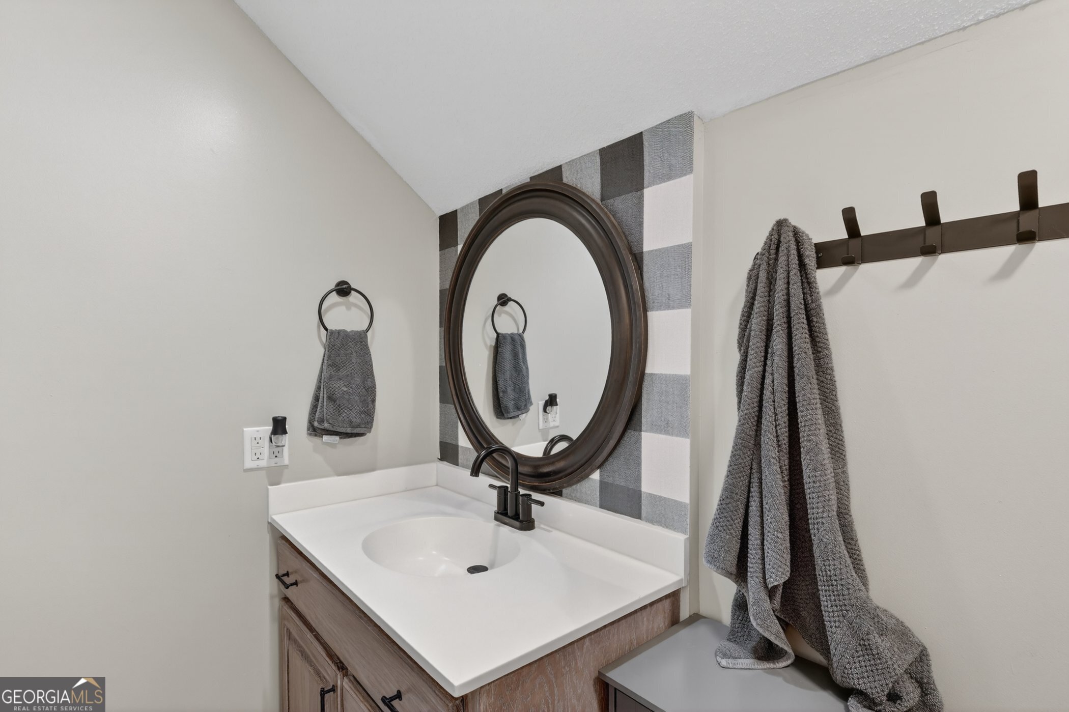 300 Johnson Drive Property Photo 22