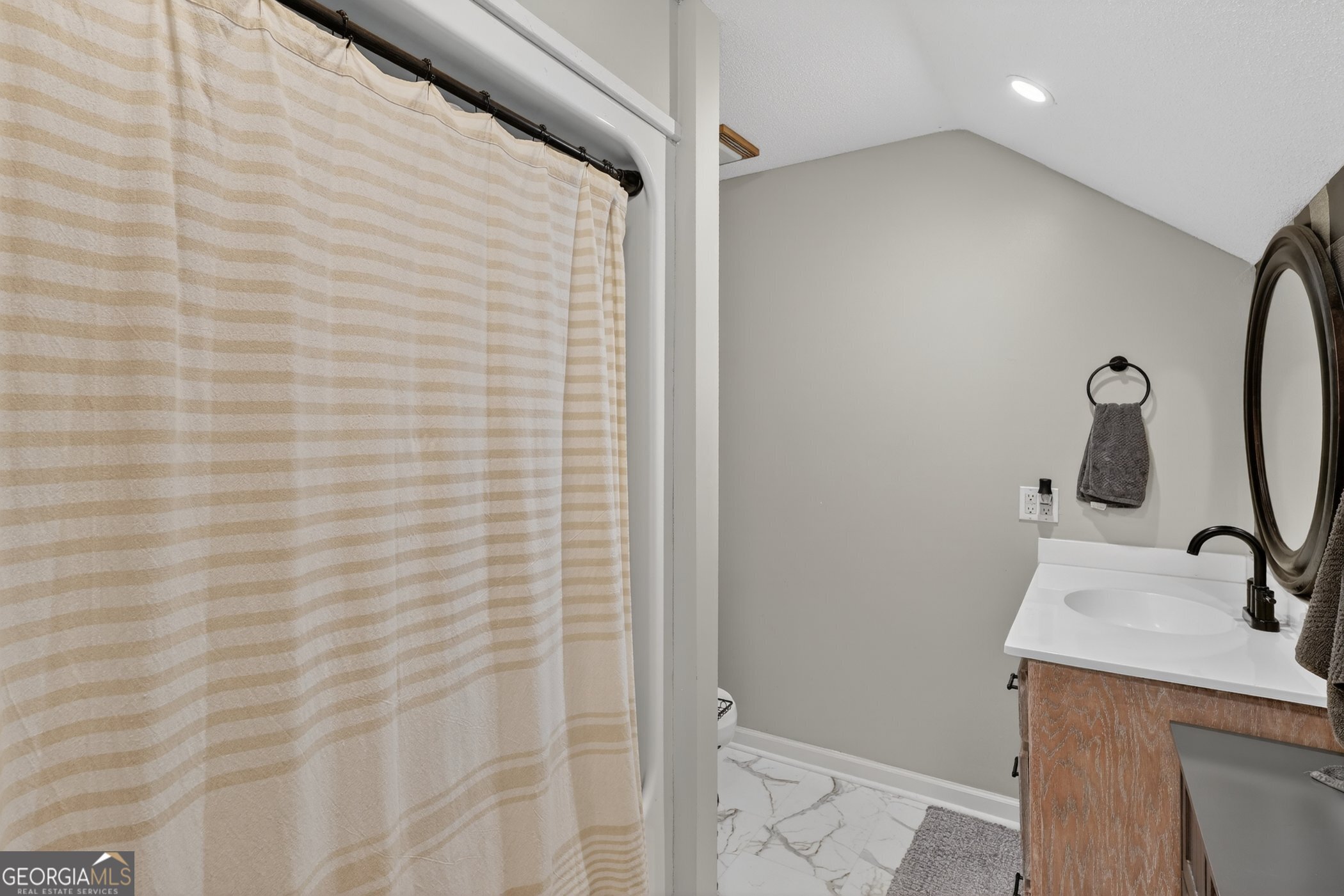 300 Johnson Drive Property Photo 23
