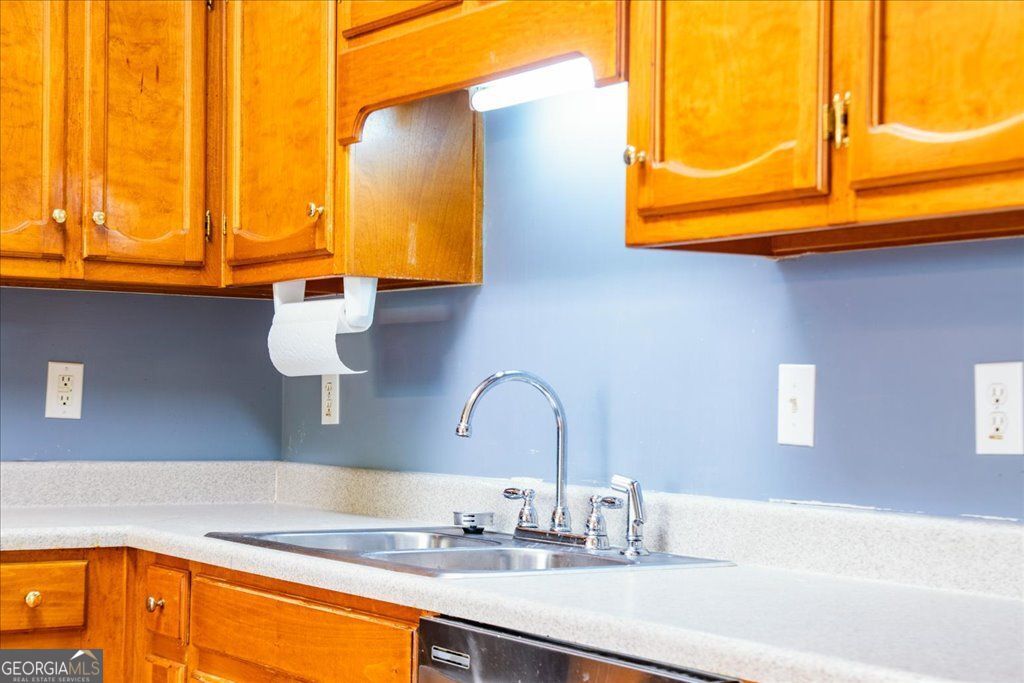 169 Rachel Boulevard Property Photo 45