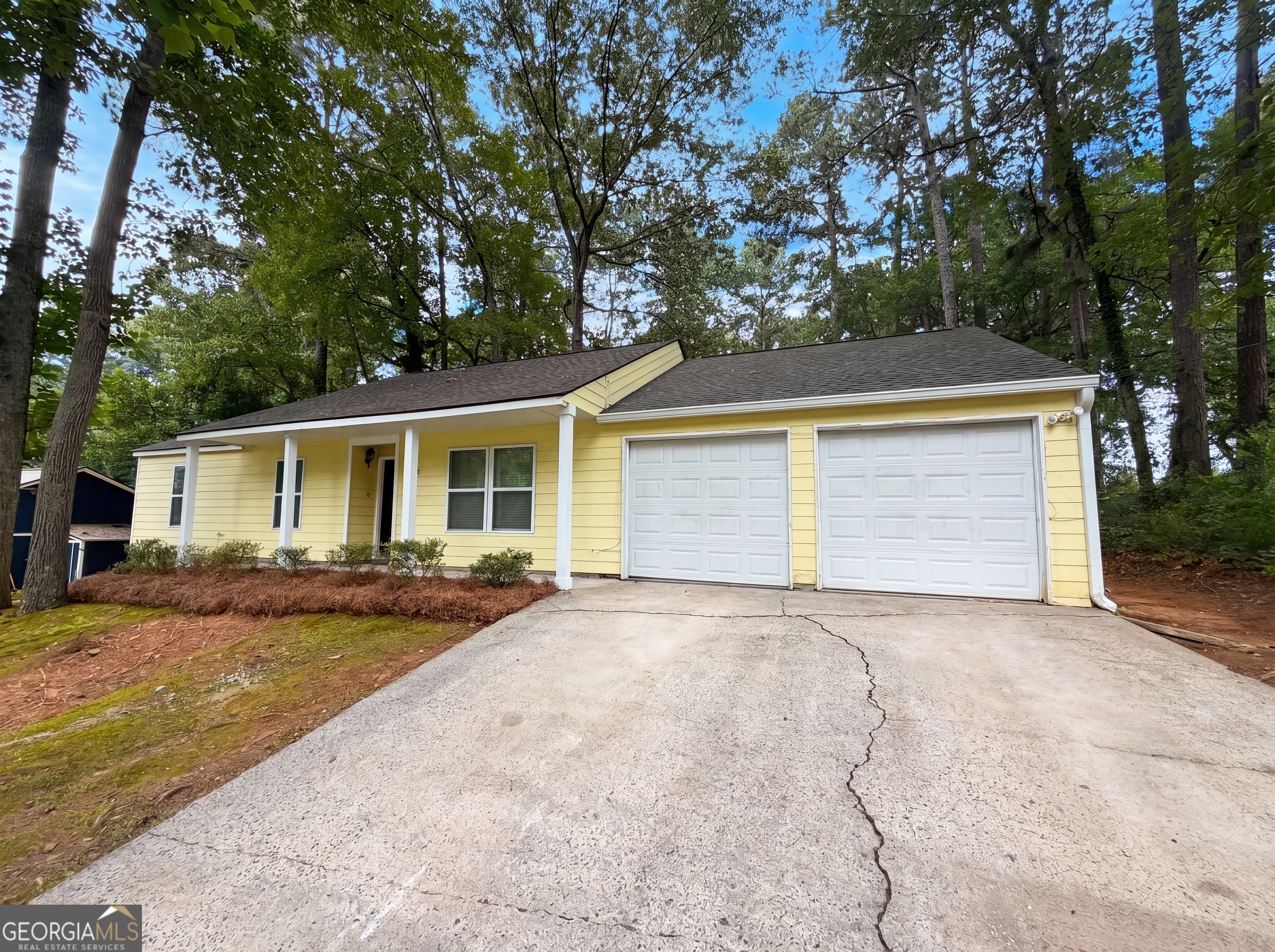 85 Hartley Woods Drive NE Property Photo 1