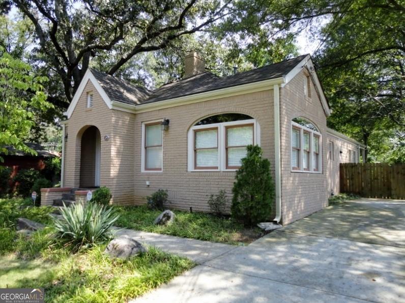 49 Leslie Street Property Photo 4