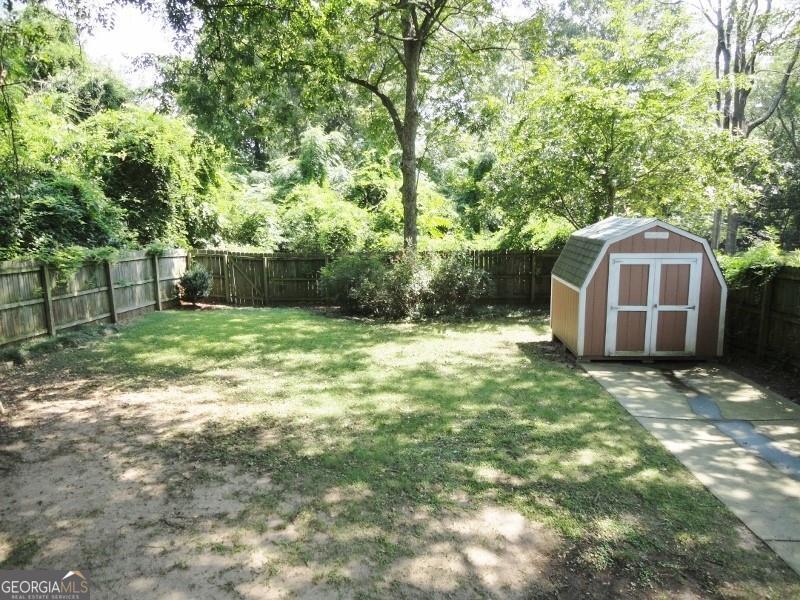 49 Leslie Street Property Photo 9