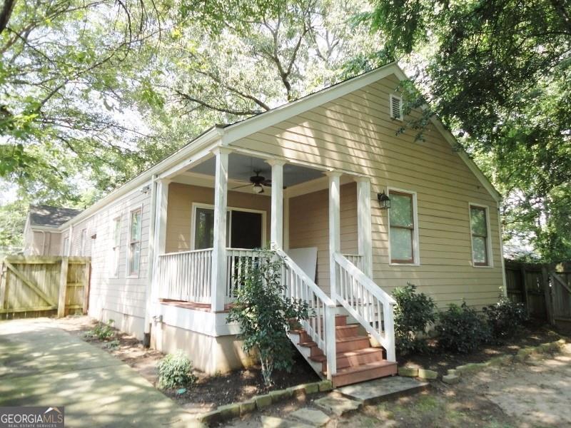 49 Leslie Street Property Photo 10