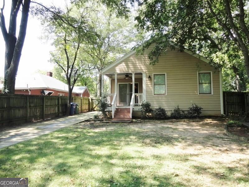 49 Leslie Street Property Photo 11
