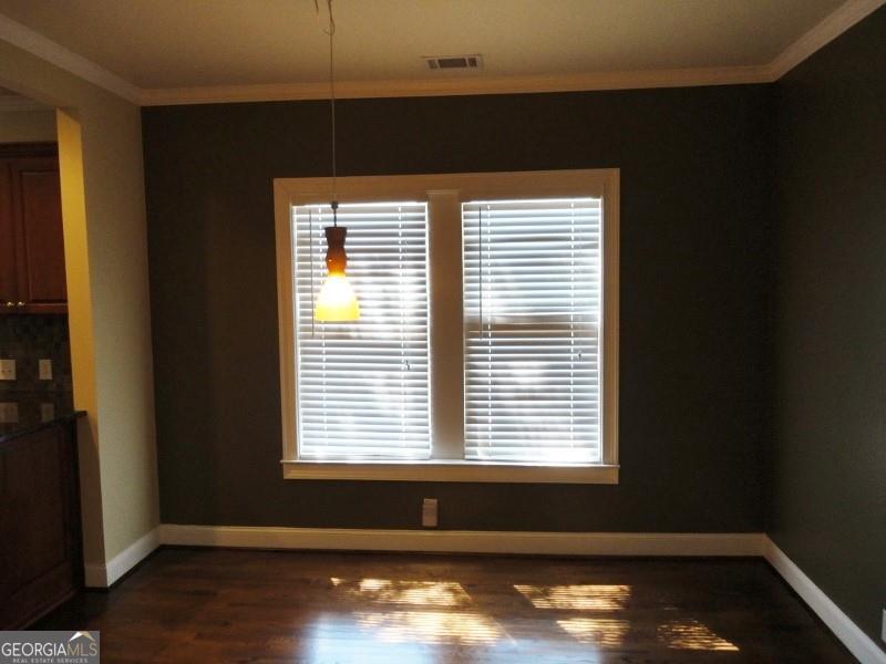 49 Leslie Street Property Photo 18