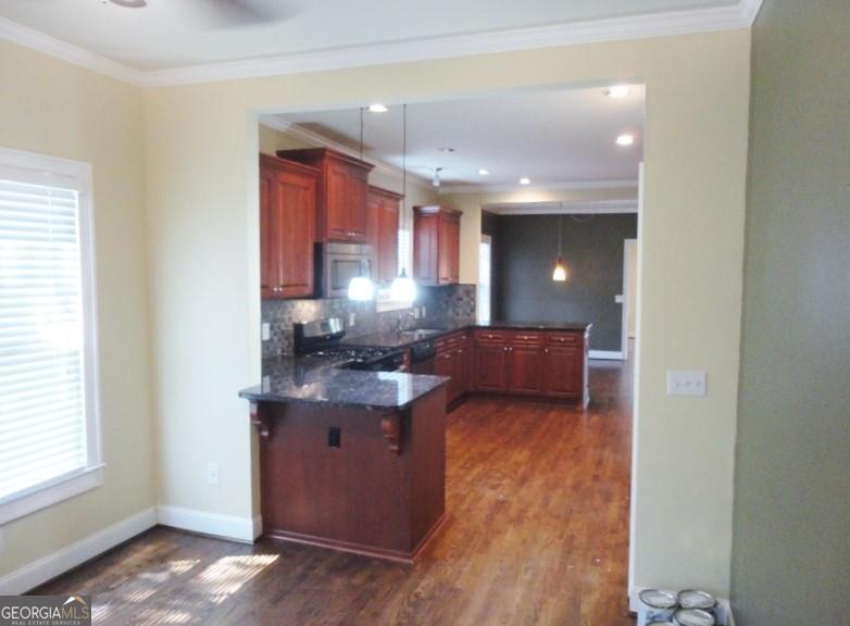 49 Leslie Street Property Photo 23