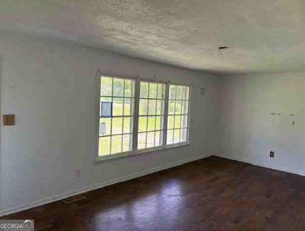 1190 Asphalt Rock Road Property Photo 5