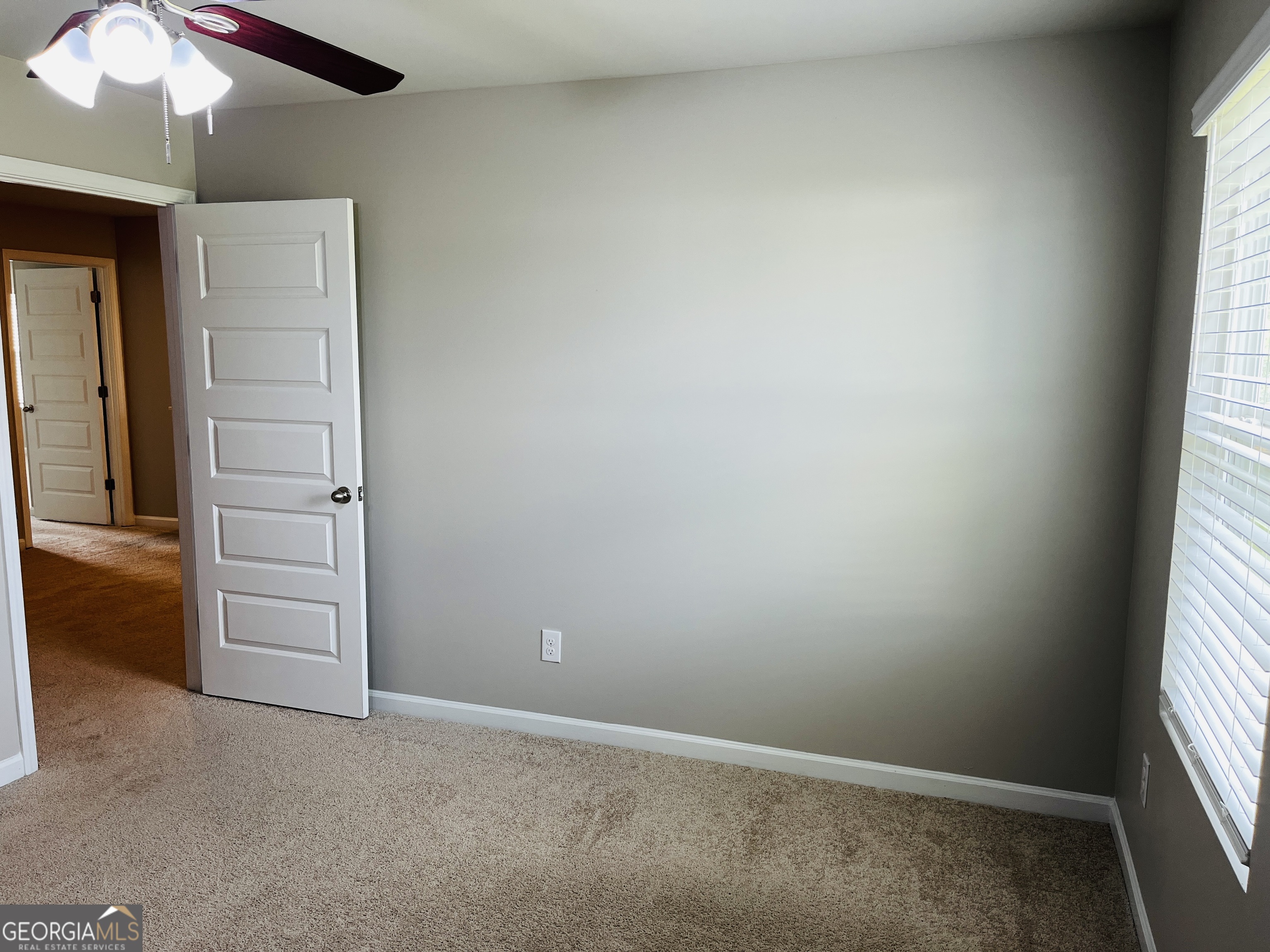 19 White Spruce Way Property Photo 31