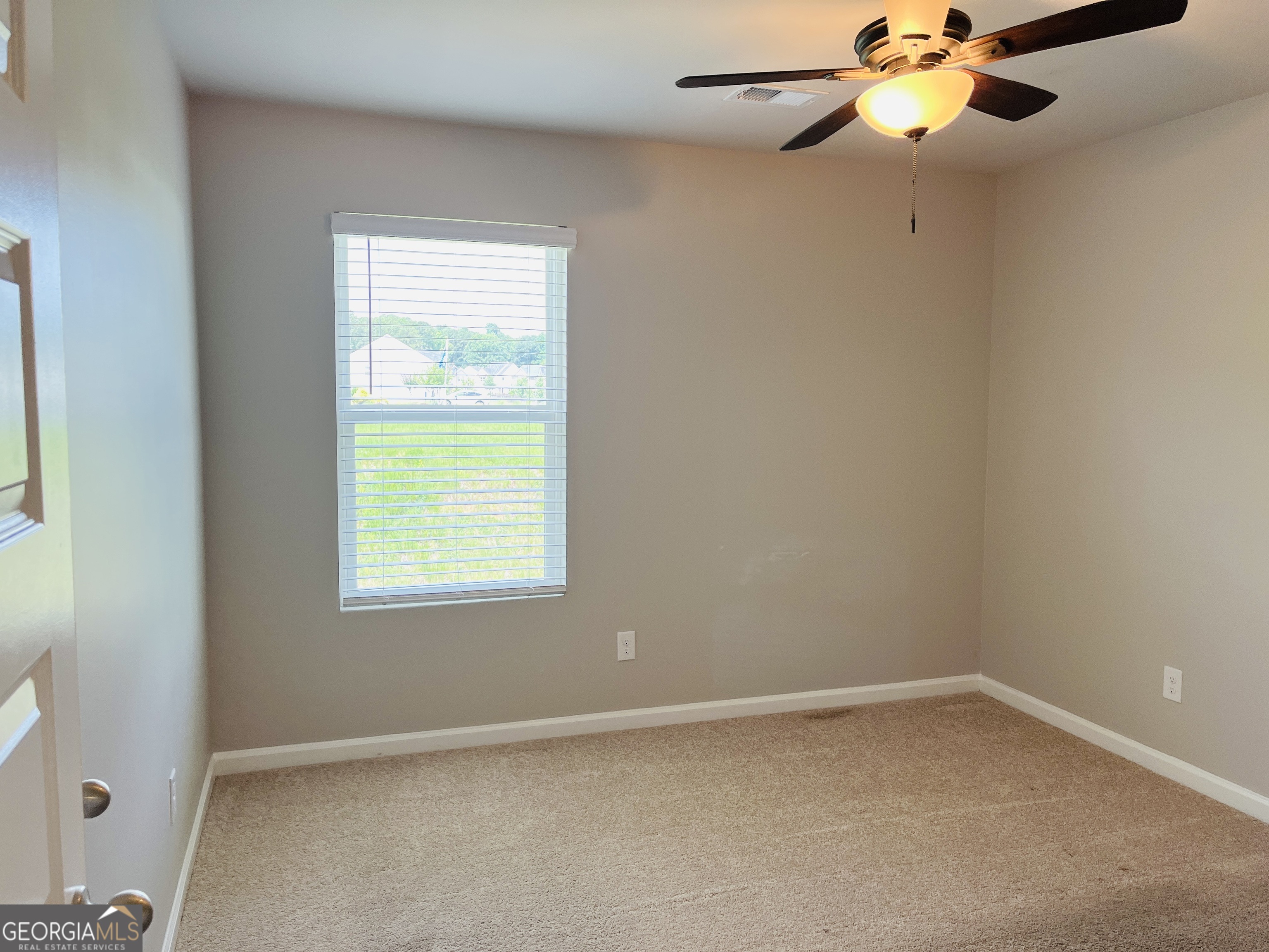 19 White Spruce Way Property Photo 32