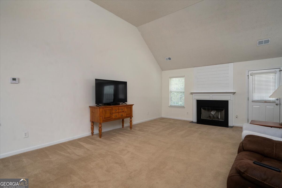 2316 Acorn Way Property Photo 6