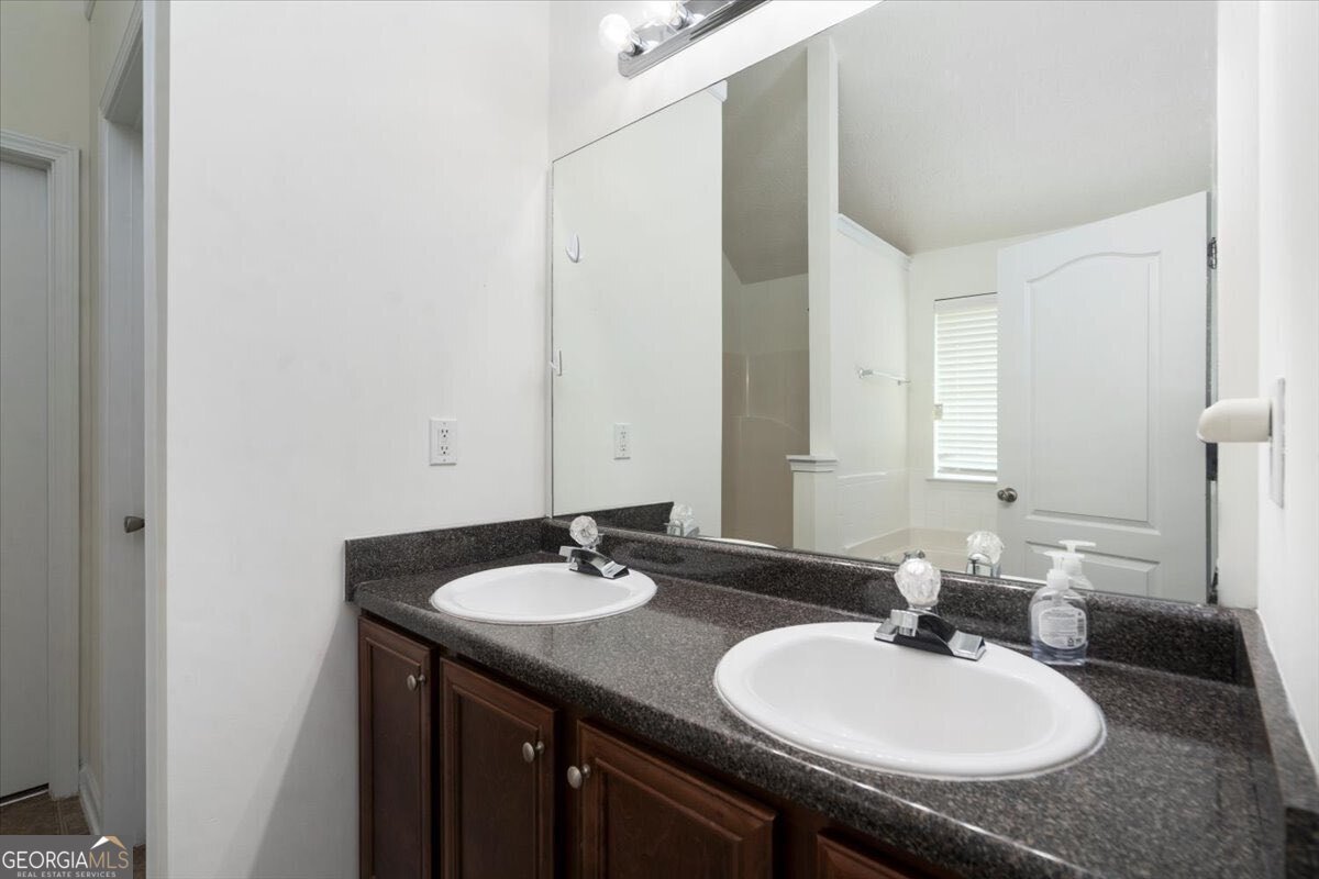 2316 Acorn Way Property Photo 17