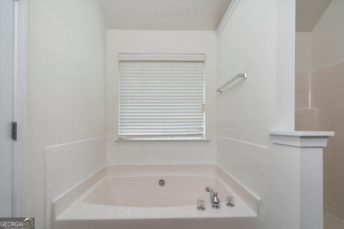 2316 Acorn Way Property Photo 18