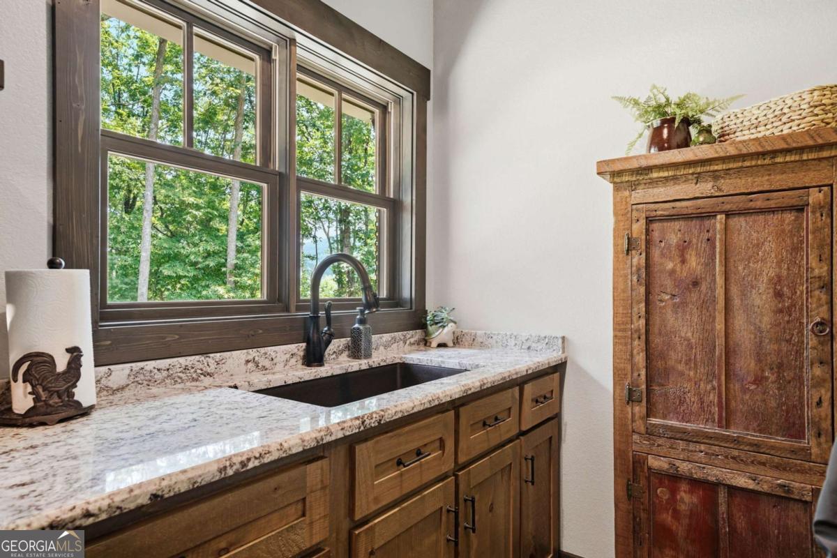 427 Greystone Trace Property Photo 46