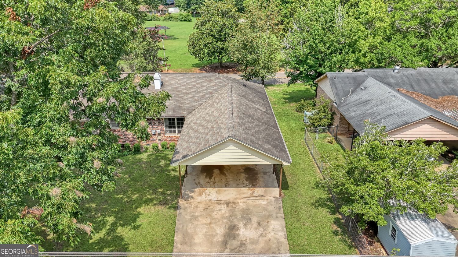 1520 Webb Street Property Photo 3
