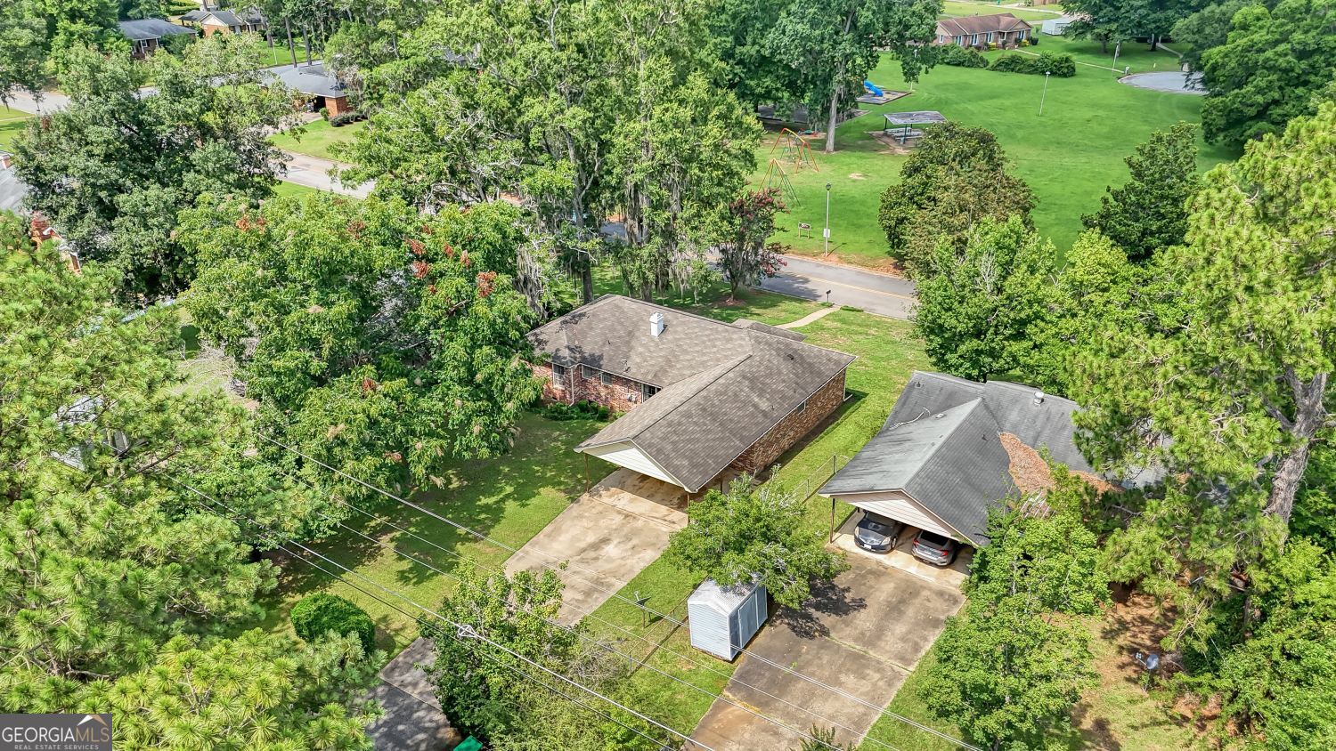 1520 Webb Street Property Photo 4