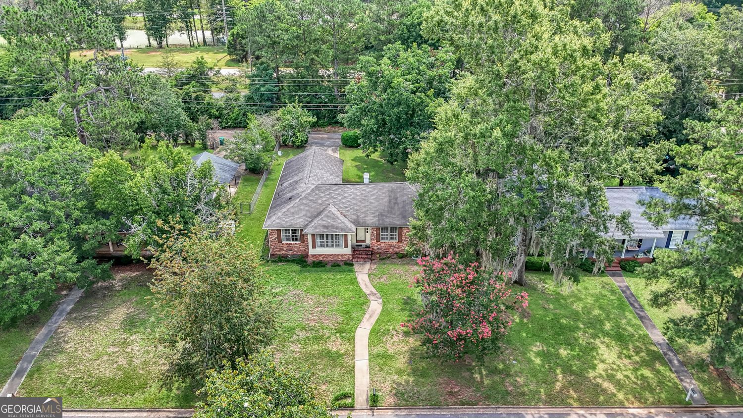 1520 Webb Street Property Photo 5